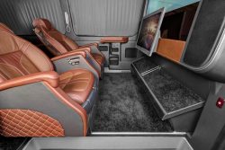 DMC V-Class TV Unit