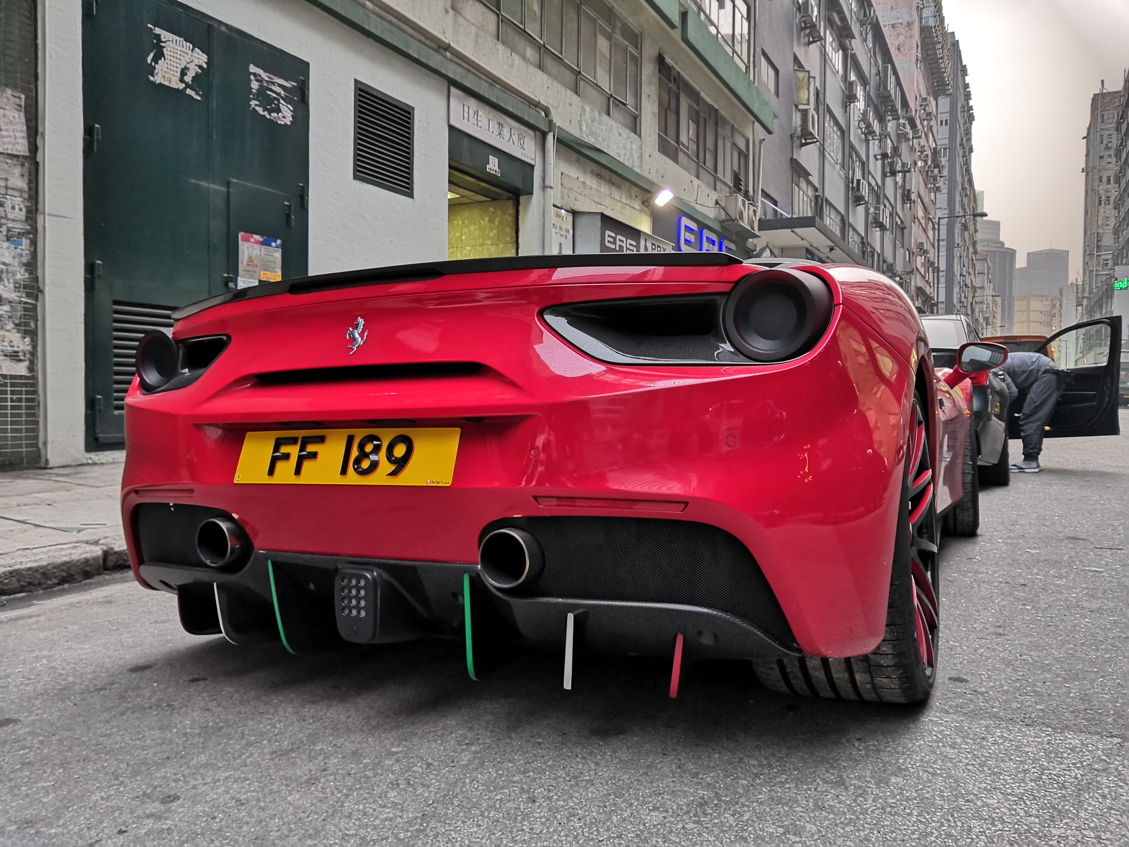 Ferrari 488 Diavolo Carbon Fiber Rear Diffuser Fins (set of 6