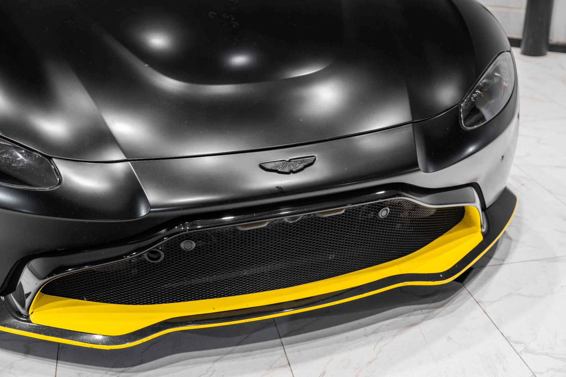 DMC Aston Martin Vantage GT3 Cup Car Carbon Fiber Rear Wing Spoiler FIA: Front Close Up