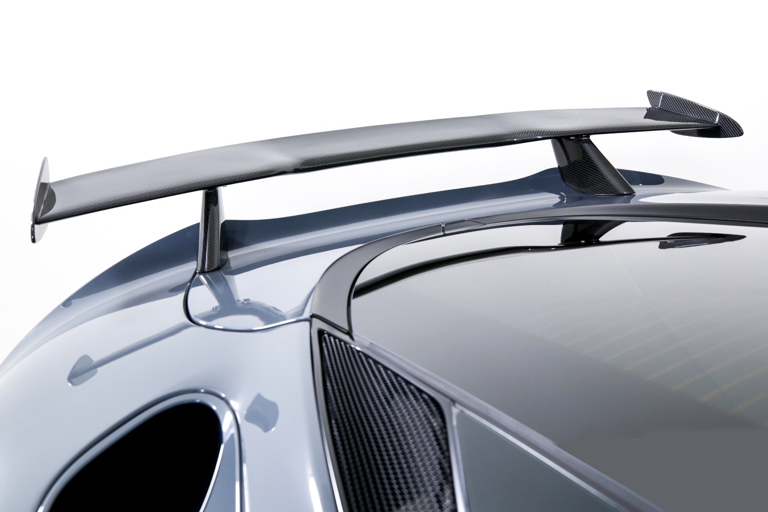 McLaren GT MSO High Downforce: Forged Carbon Fiber Rear Wing