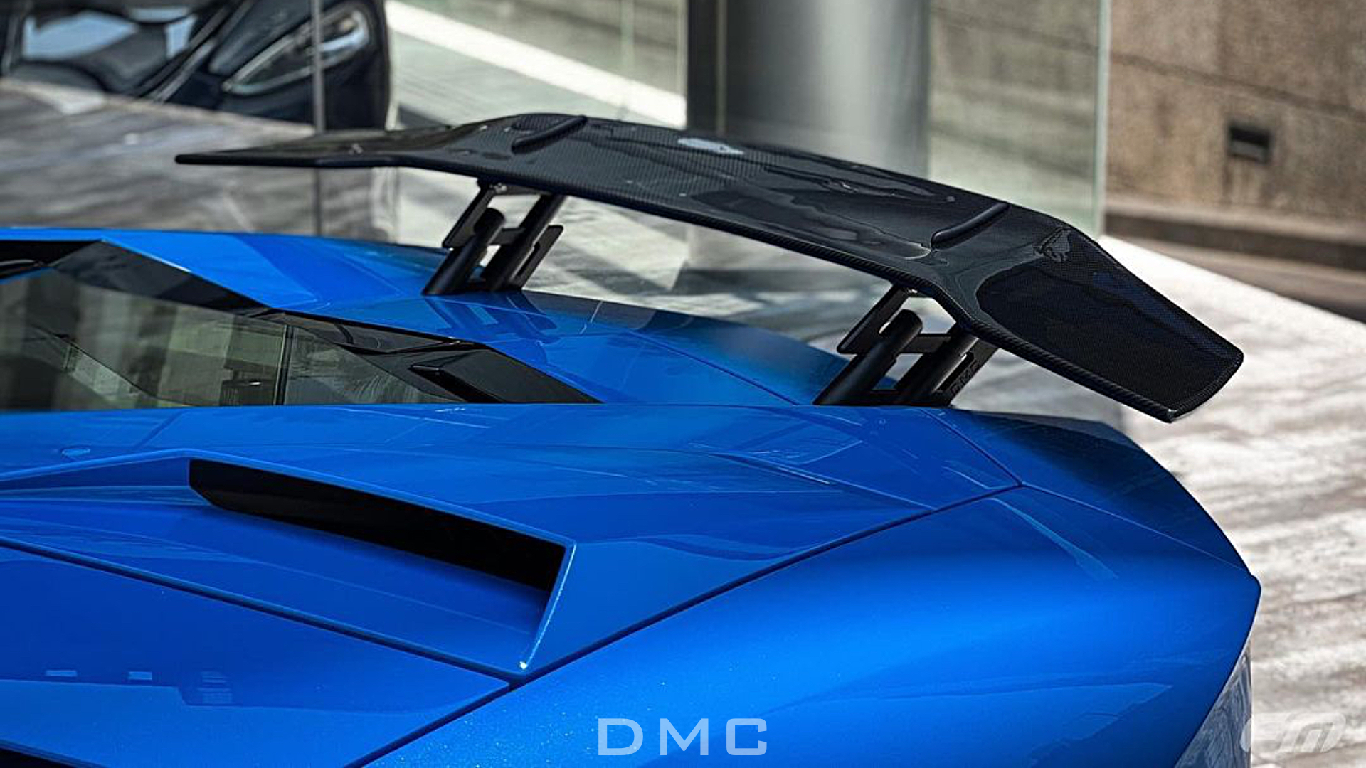 Lamborghini Aventador S: Carbon Fiber Rear Wing Tecno: A hydraulic spoiler  for the OEM LP740 Coupe & Spyder - DMC