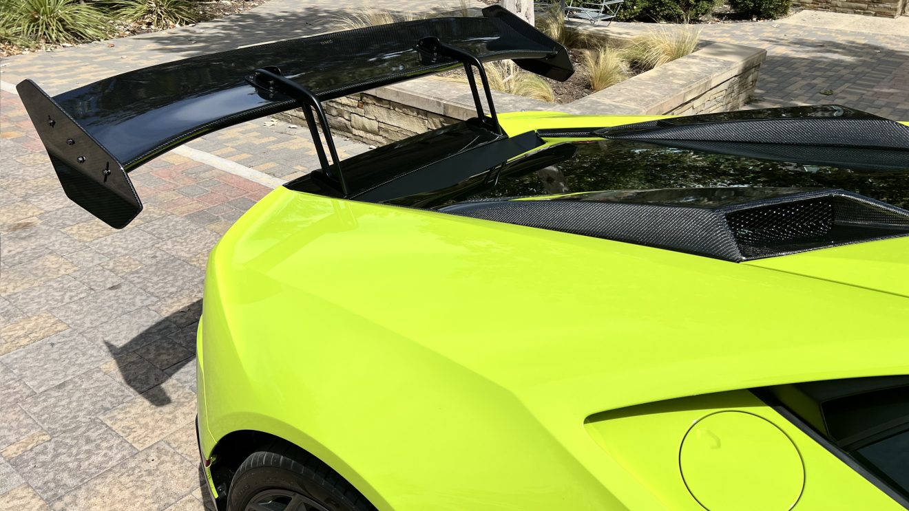 DMC Lamborghini Huracan EVO2 Carbon Fiber Air Scoop Engine Bonnet