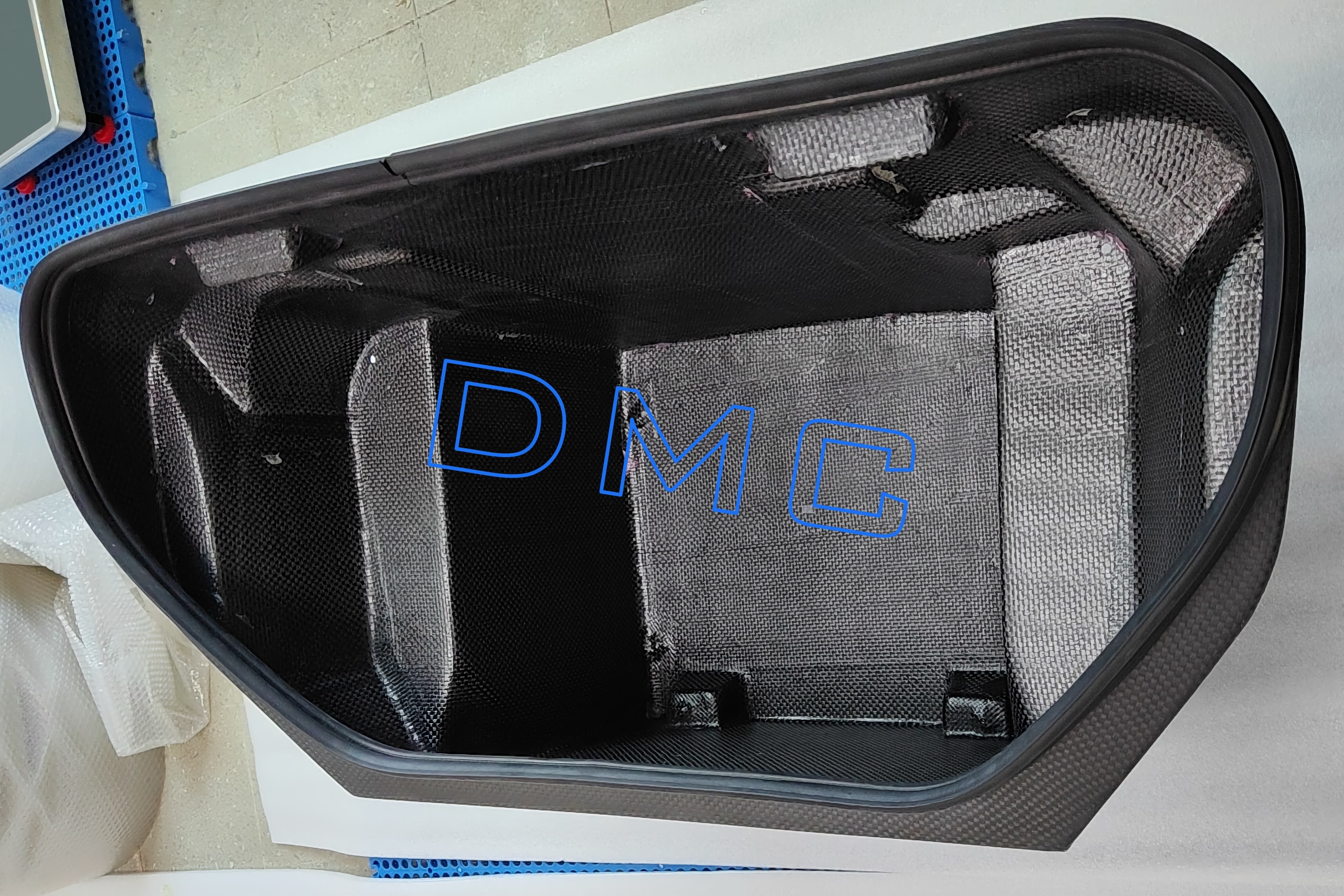 DMC Ferrari 488 Pista Package: Carbon Fiber Front Trunk, Aero Active with channeling support