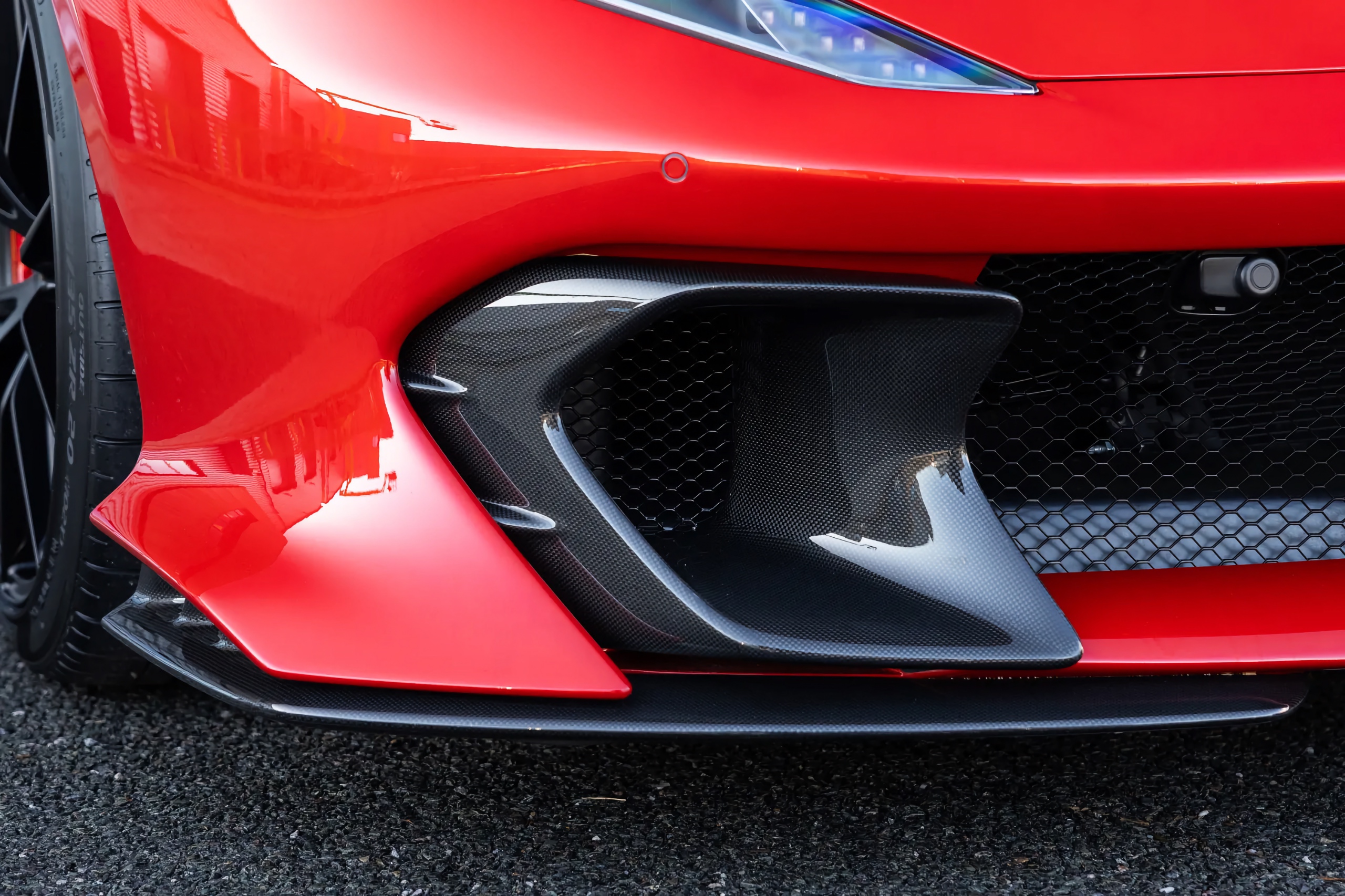 Ferrari 812 CZ Carbon Fiber Body Kit, Front Struts, Air Inlets, Cooling Ducts for the original Competizione
