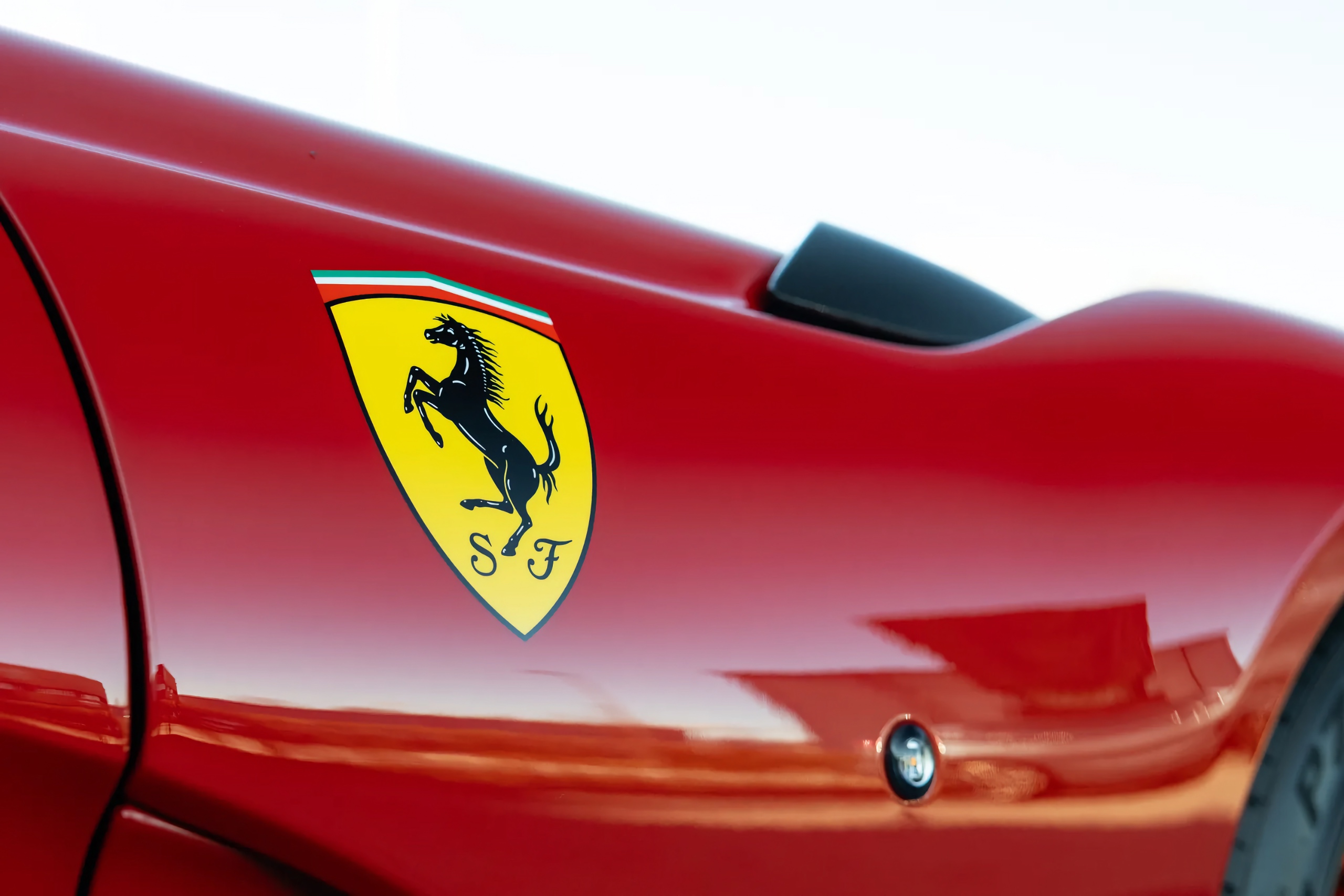 Ferrari 812 Carbon Fiber Front Fender Right for the original Competizione
