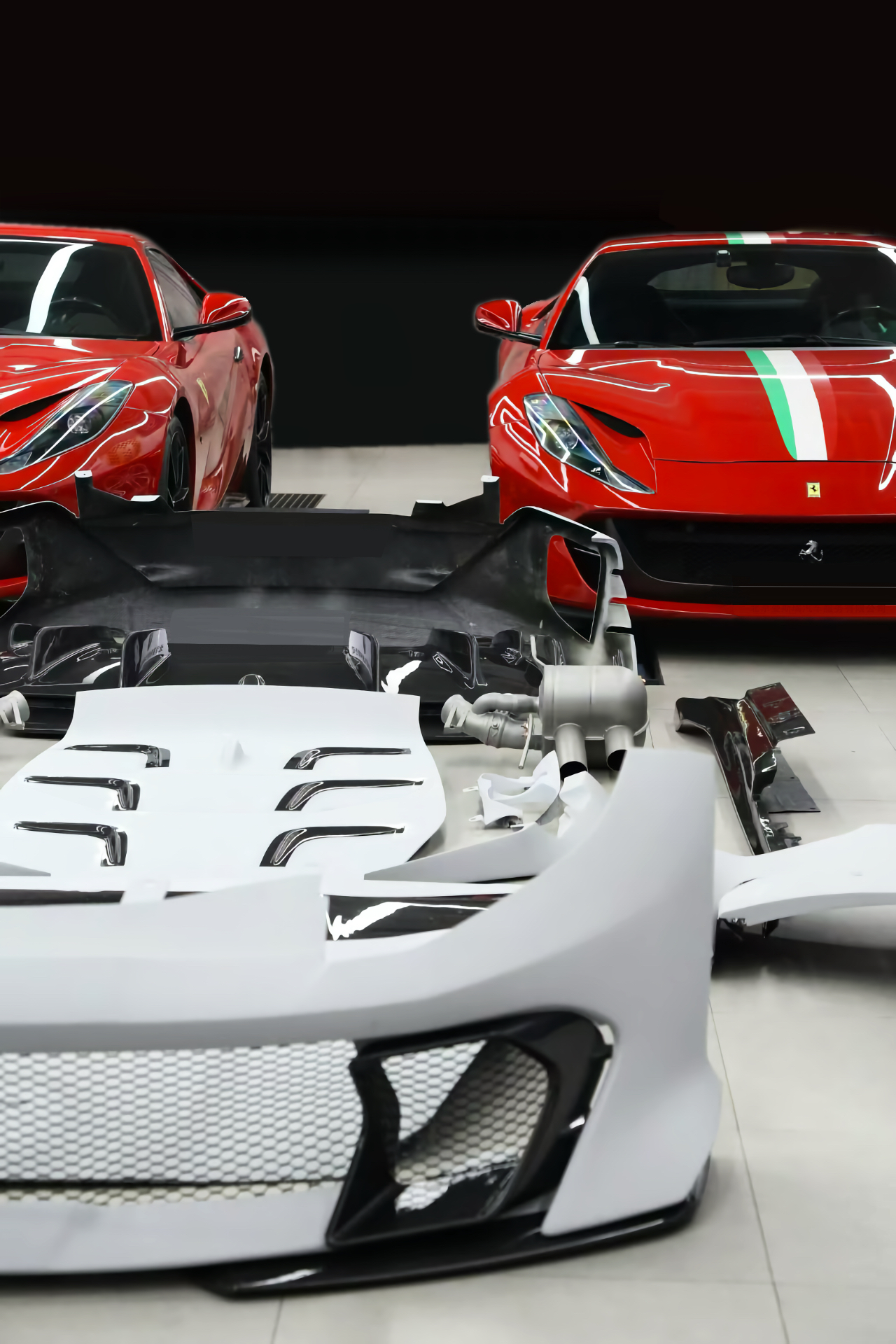 Ferrari 812 Competizione Facelift Body Kit Carbon Fiber