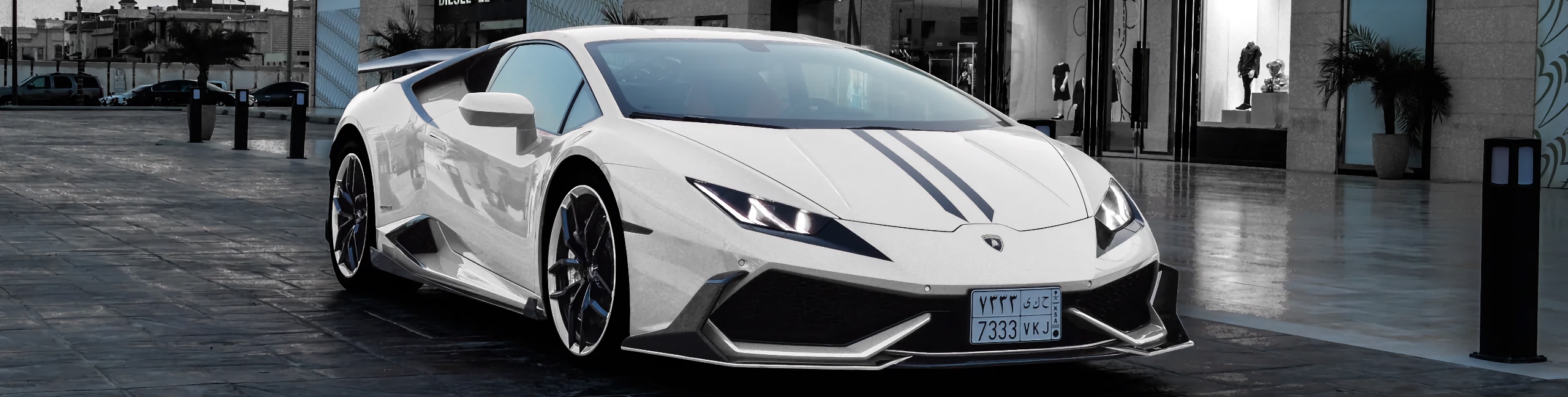 Lamborghini Huracan Cairo Banner