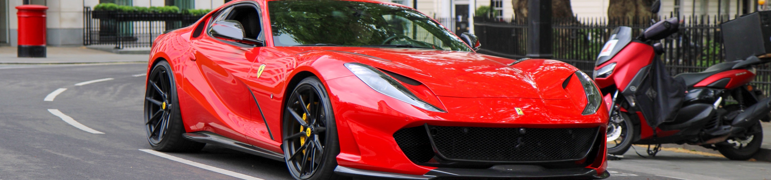 DMC 812 Ferrari Banner