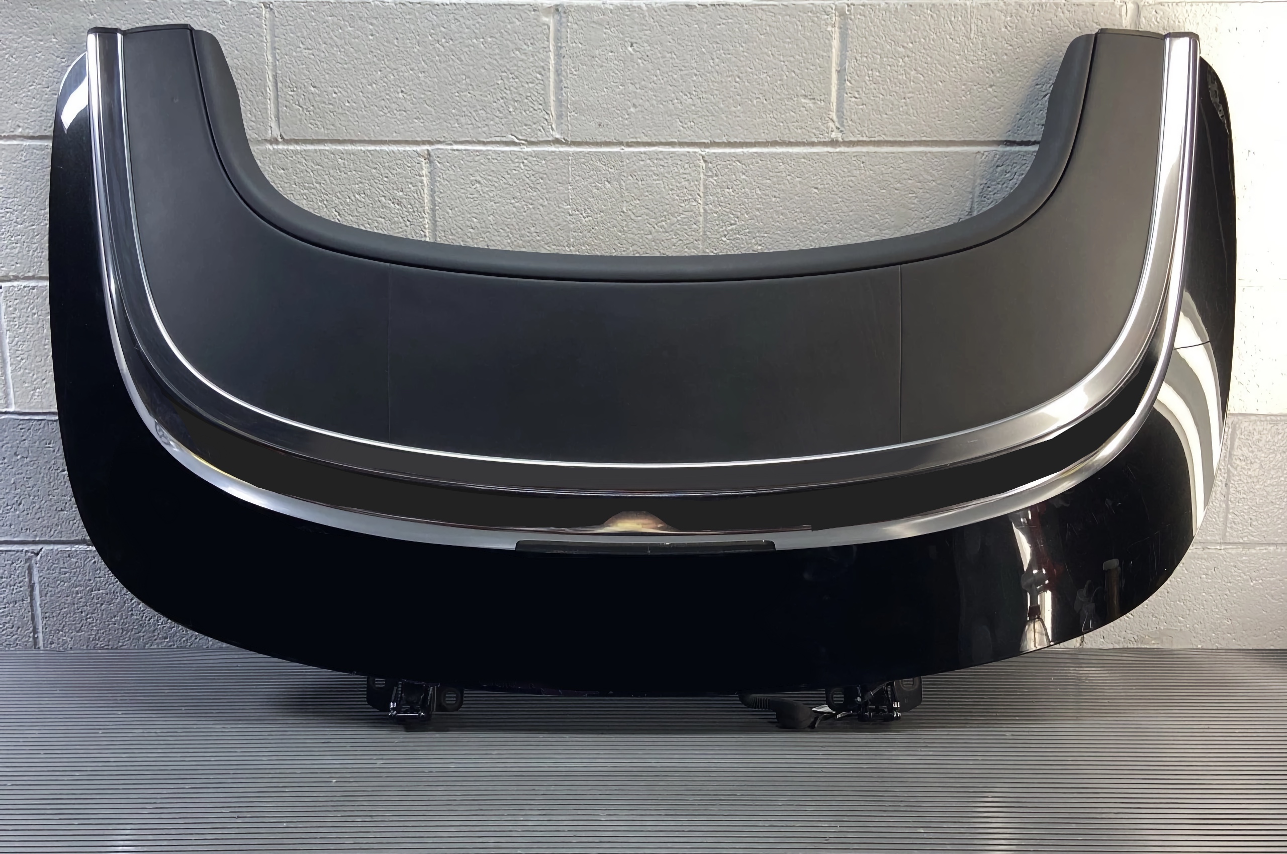 Rolls Royce Dawn Center Aero Cowling Tonneau Cover